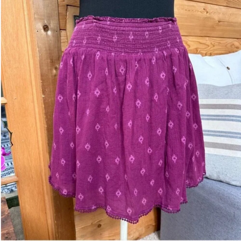 OLDβ NAVY Pink & Purple Bohemian Pull-on Smocked Mini Skirt Scalloped Hem Size M